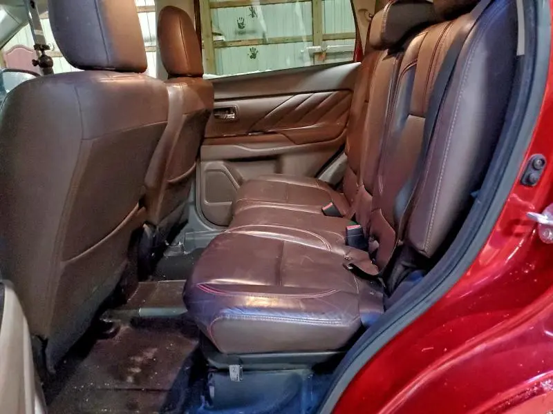 2018 MITSUBISHI OUTLANDER SE  