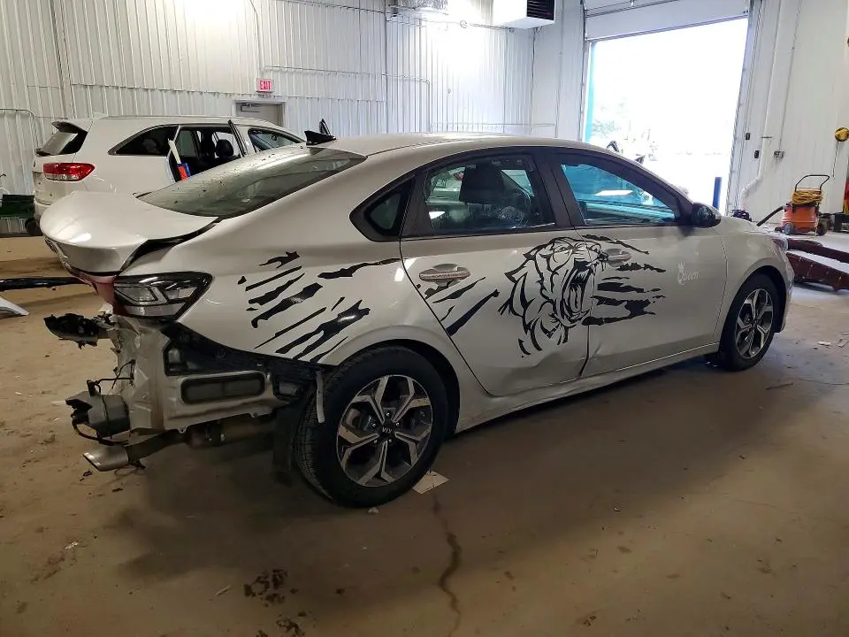 2021 KIA FORTE LXS  