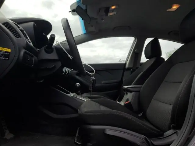 2018 KIA FORTE LX  