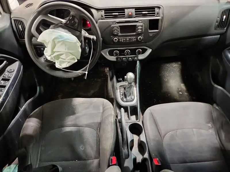 2015 KIA RIO LX  