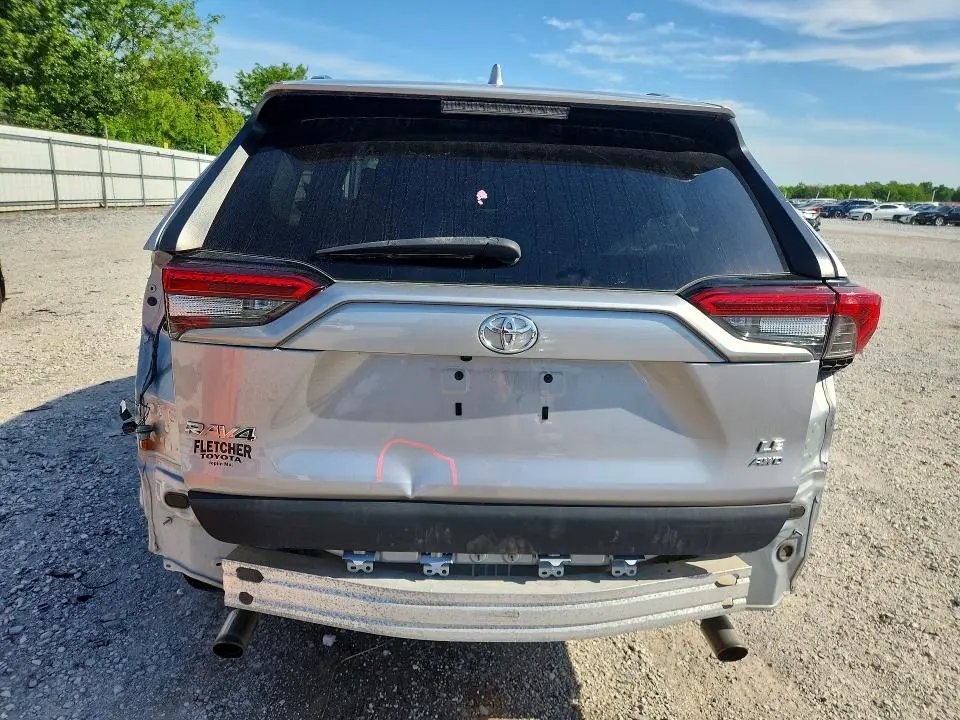2021 TOYOTA RAV4 LE  