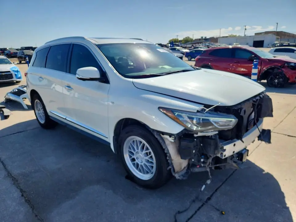 2020 INFINITI QX60 LUXE  