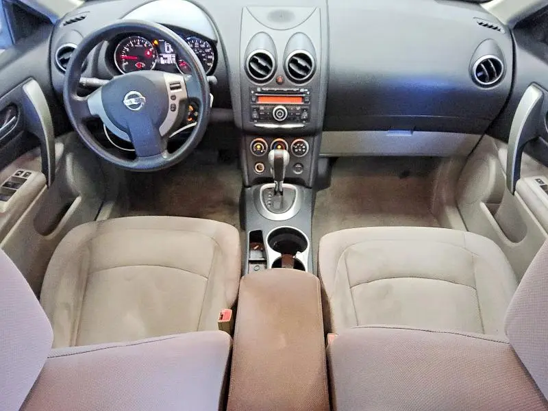 2011 NISSAN ROGUE S  