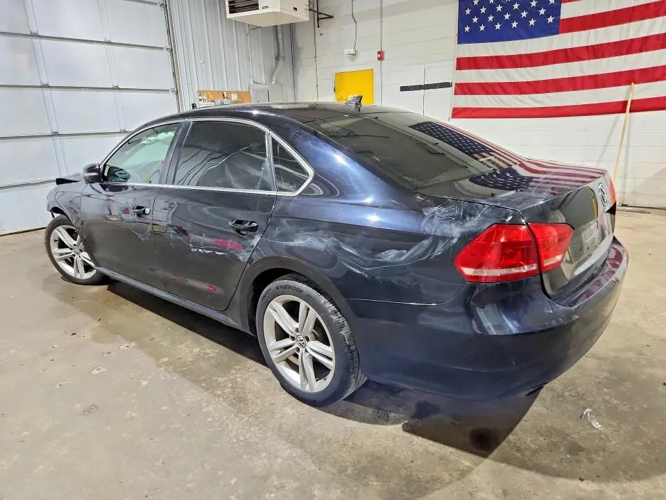2014 VOLKSWAGEN PASSAT SE  