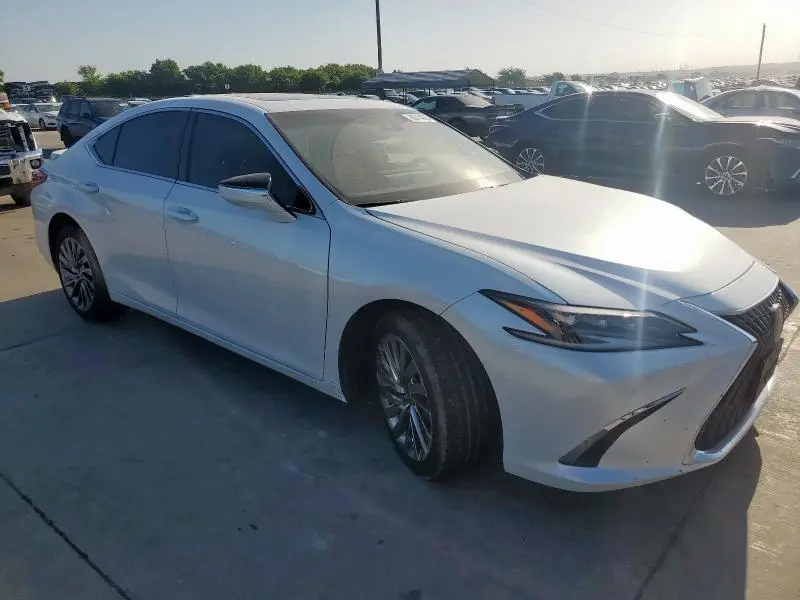 2024 LEXUS ES 300H BASE  