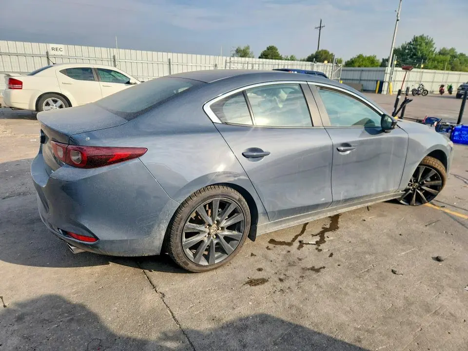 2024 MAZDA 3 PREFERRED  