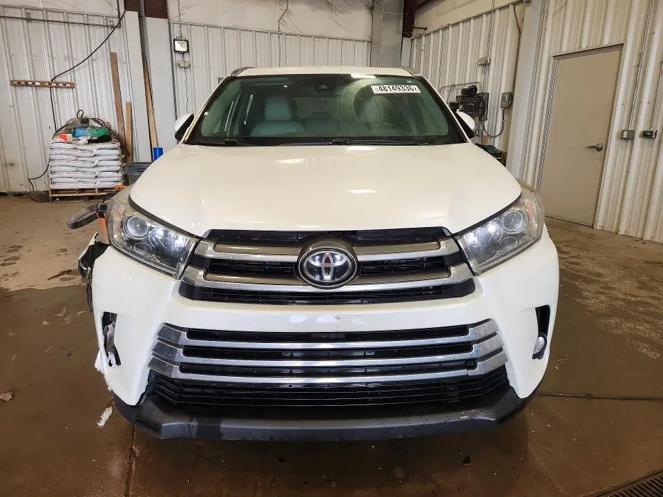 2019 TOYOTA HIGHLANDER LIMITED  