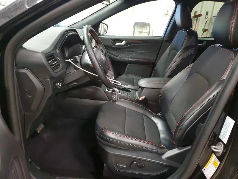 2025 FORD ESCAPE ST LINE SELECT  