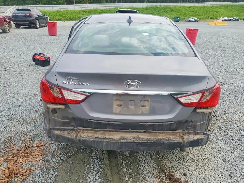 2012 HYUNDAI SONATA GLS  