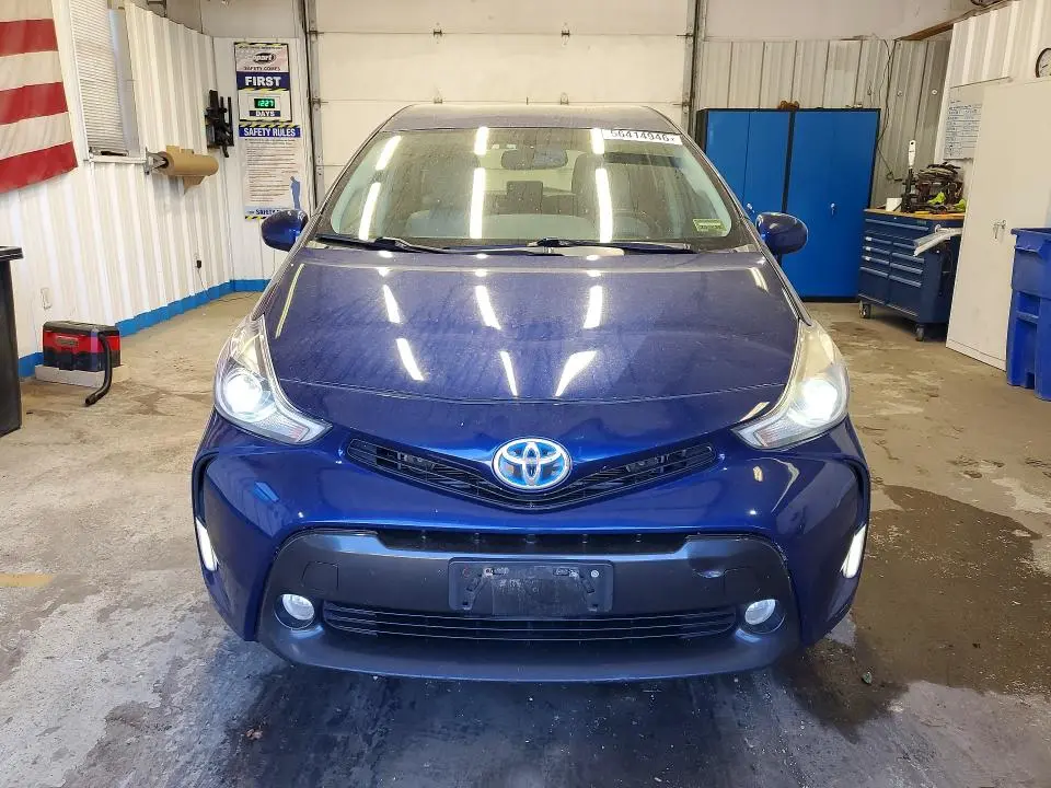 2017 TOYOTA PRIUS V FIVE  