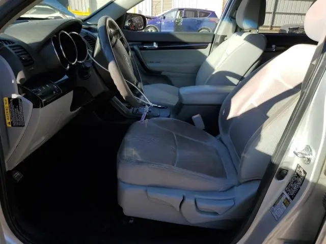 2011 KIA SORENTO BASE  