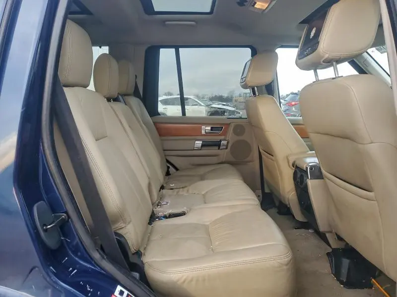 2012 LAND ROVER LR4 HSE LUXURY  