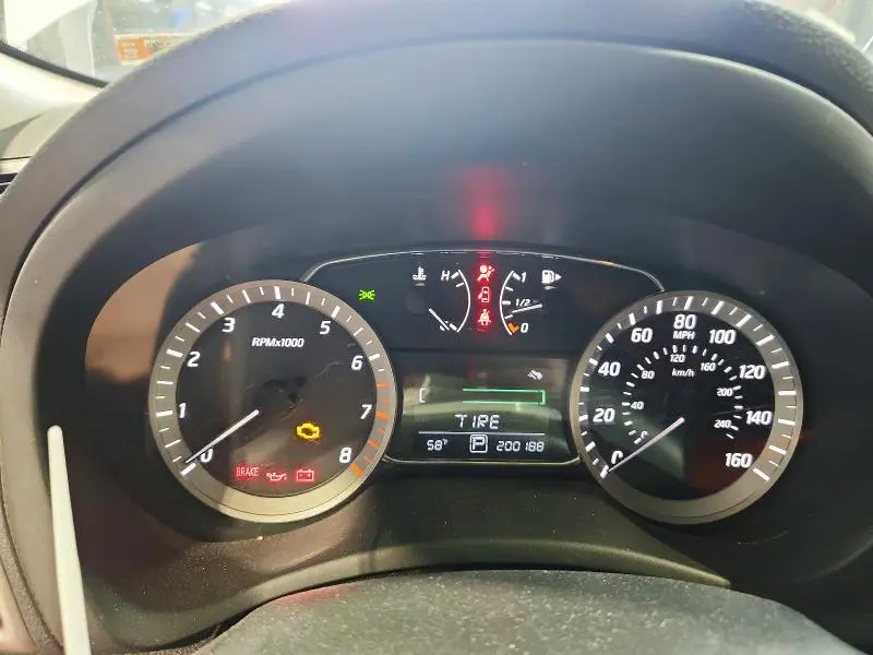 2015 NISSAN SENTRA SV  