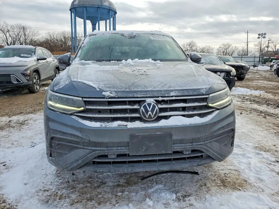 2023 VOLKSWAGEN TIGUAN SE  
