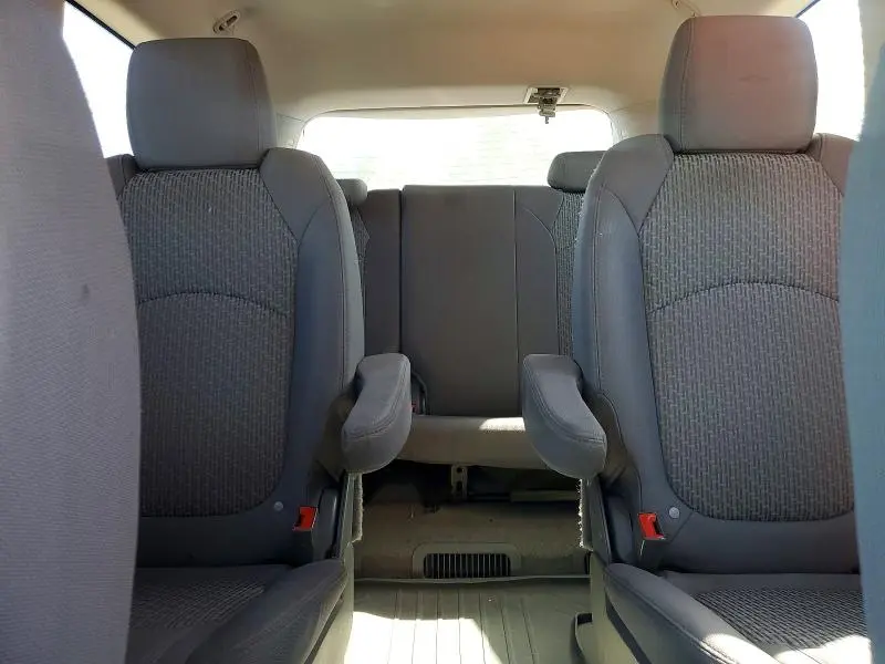 2012 CHEVROLET TRAVERSE LT  