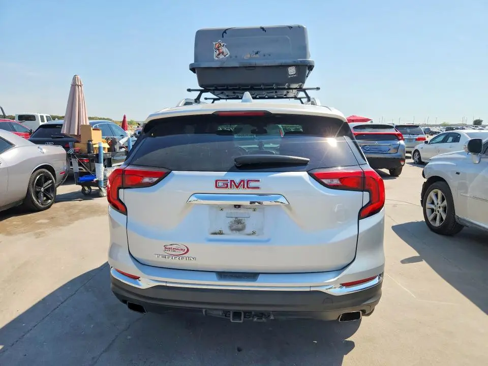 2020 GMC TERRAIN SLT  