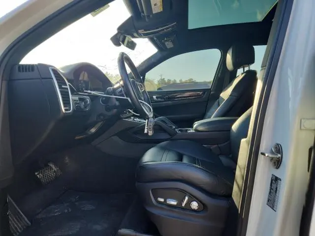 2020 PORSCHE CAYENNE   