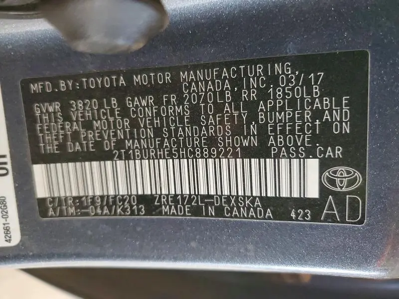 2017 TOYOTA COROLLA SE  