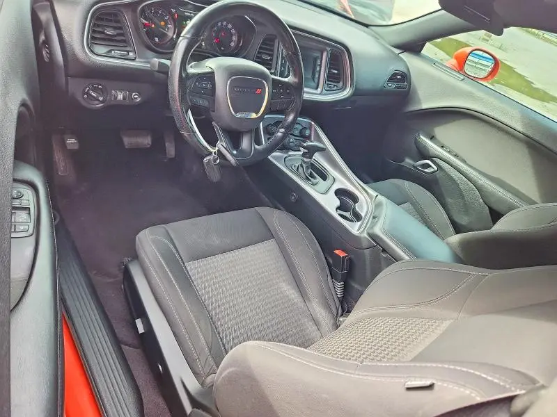 2017 DODGE CHALLENGER SXT  