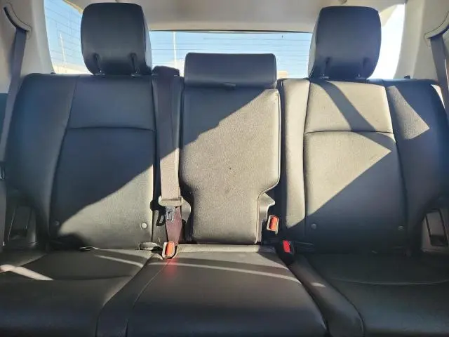 2023 TOYOTA 4RUNNER SE  