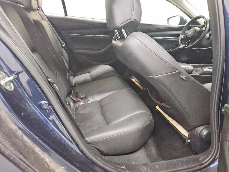 2024 MAZDA 3 SELECT SPORT  