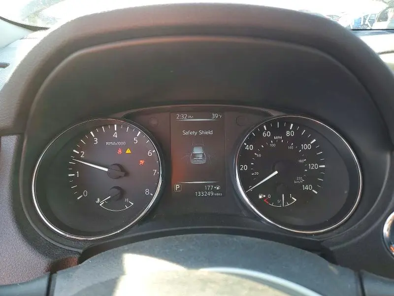 2017 NISSAN ROGUE SL  