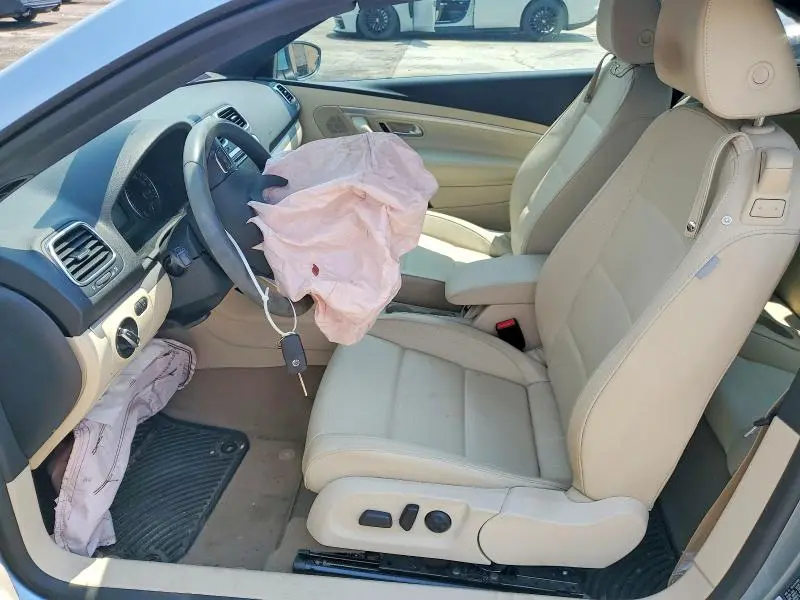 2014 VOLKSWAGEN EOS KOMFORT  