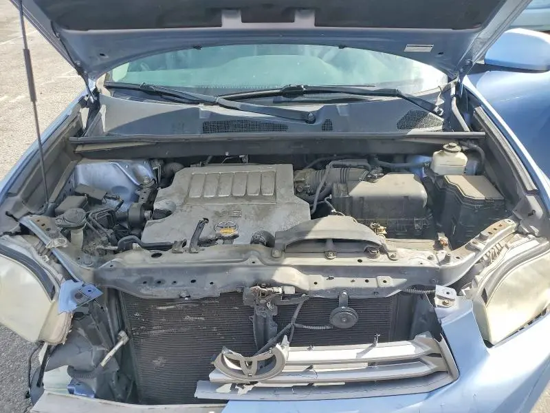 2010 TOYOTA HIGHLANDER SE  