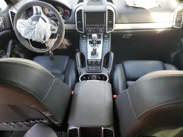 2013 PORSCHE CAYENNE GTS  