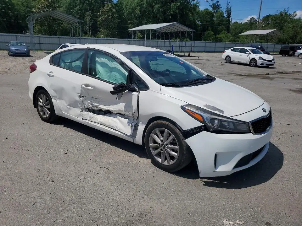 2017 KIA FORTE S  