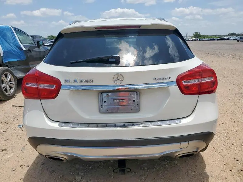 2015 MERCEDES-BENZ GLA 250 4MATIC  