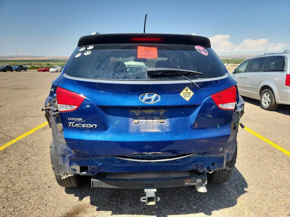 2014 HYUNDAI TUCSON SE  