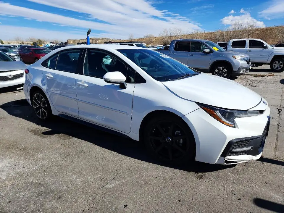 2020 TOYOTA COROLLA SE  
