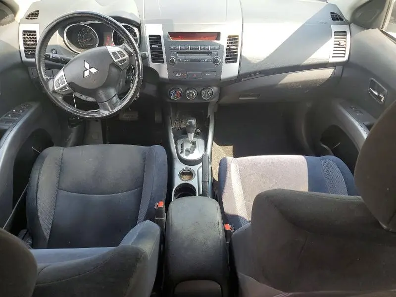 2012 MITSUBISHI OUTLANDER ES  