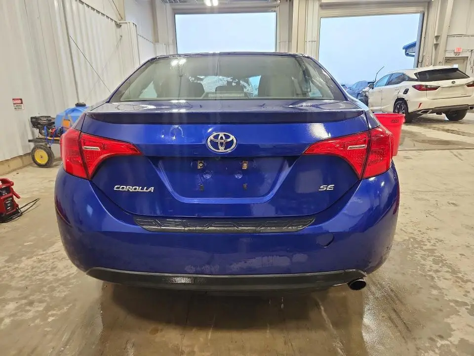 2017 TOYOTA COROLLA SE  
