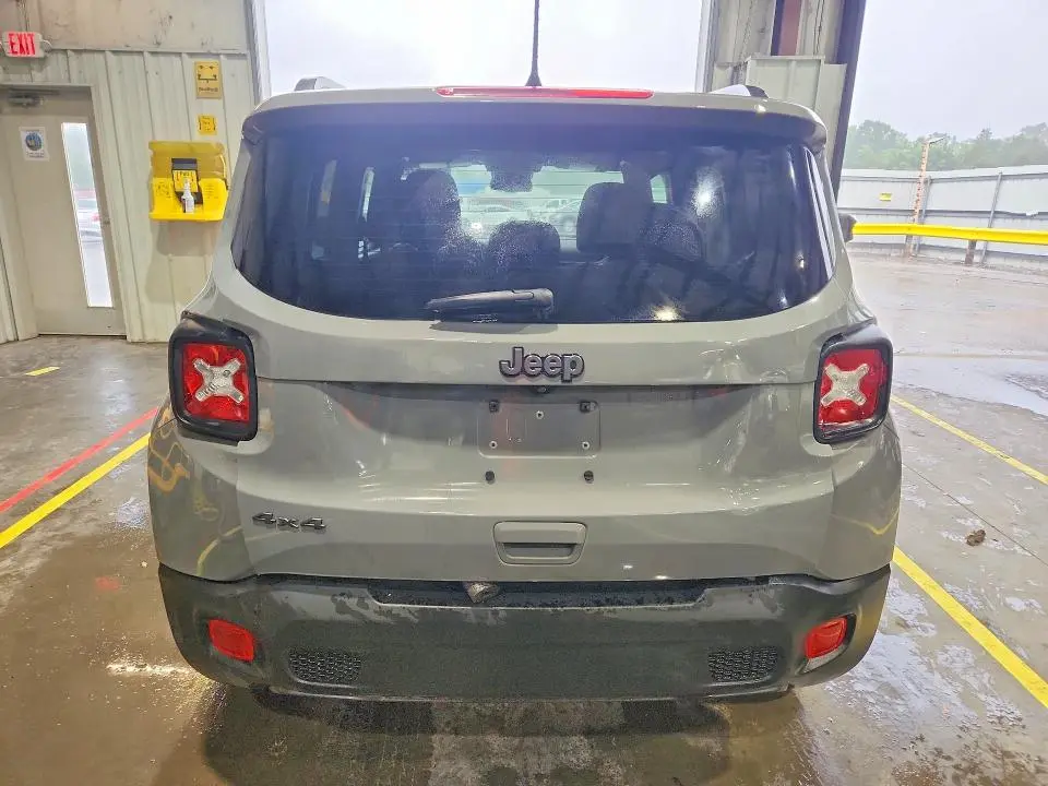 2021 JEEP RENEGADE LATITUDE  
