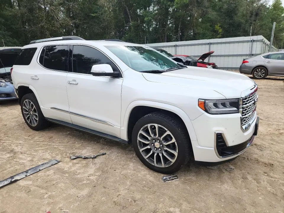 2022 GMC ACADIA DENALI  