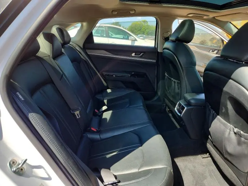 2022 KIA K5 EX  