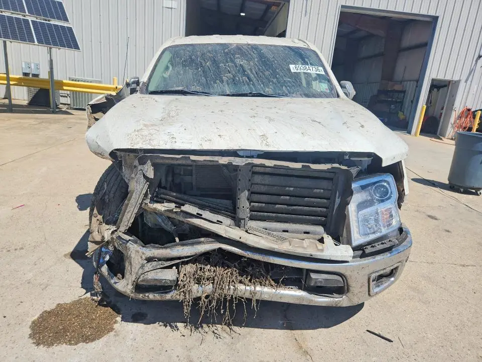 2019 NISSAN TITAN SL  