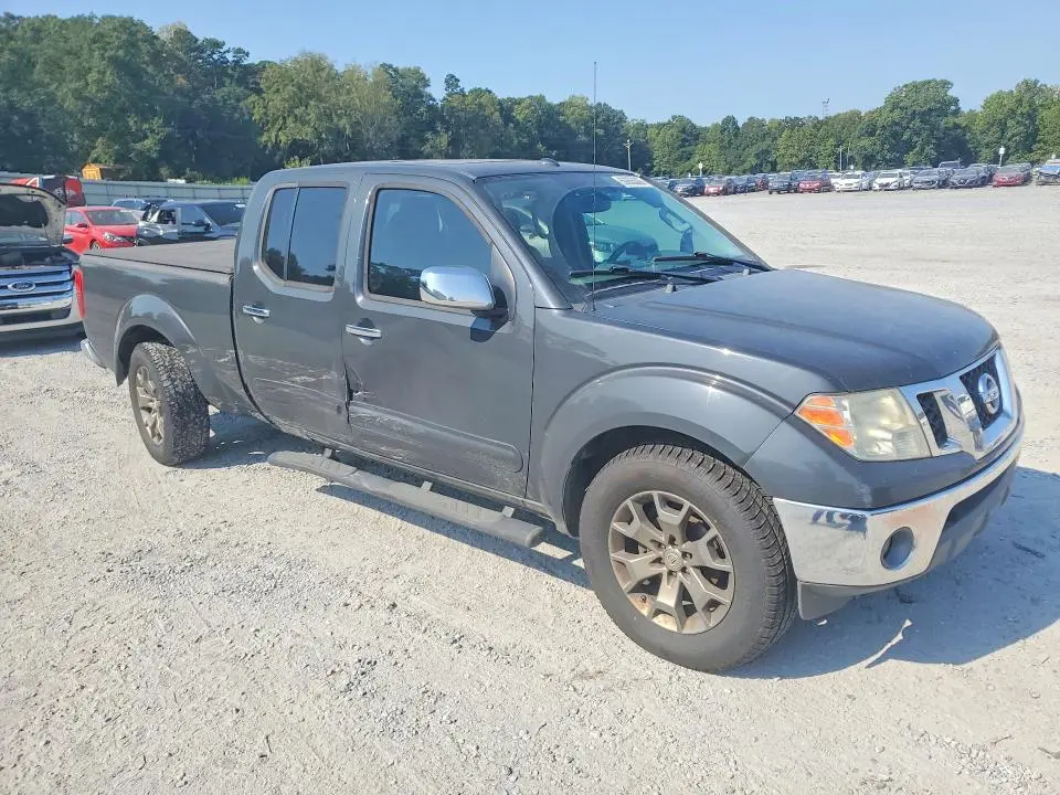 2014 NISSAN FRONTIER SL  