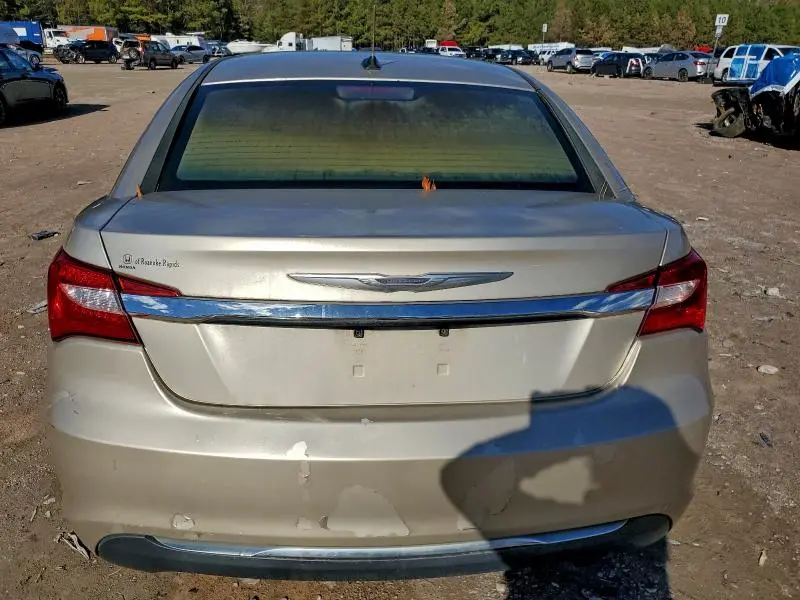 2013 CHRYSLER 200 LX  