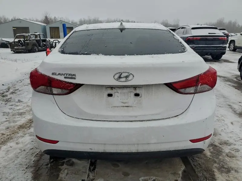 2015 HYUNDAI ELANTRA SE  