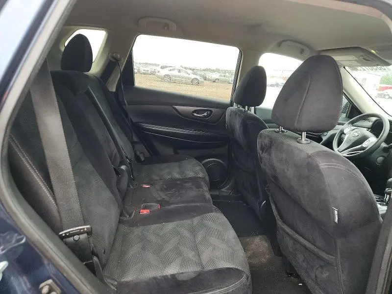 2015 NISSAN ROGUE SV  