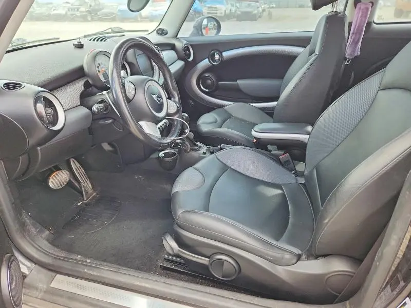 2010 MINI COOPER S  