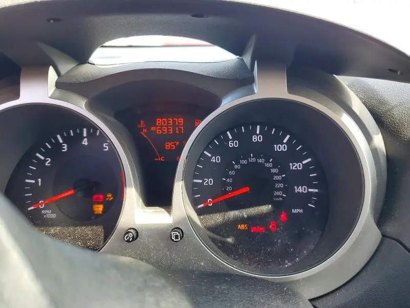 2013 NISSAN JUKE S  