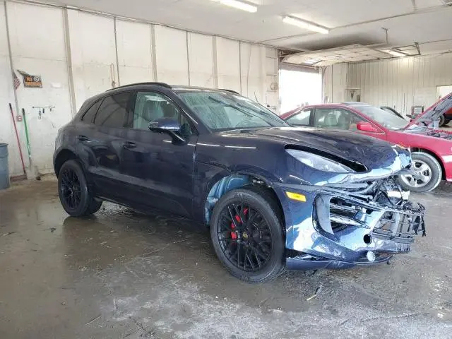 2021 PORSCHE MACAN GTS  