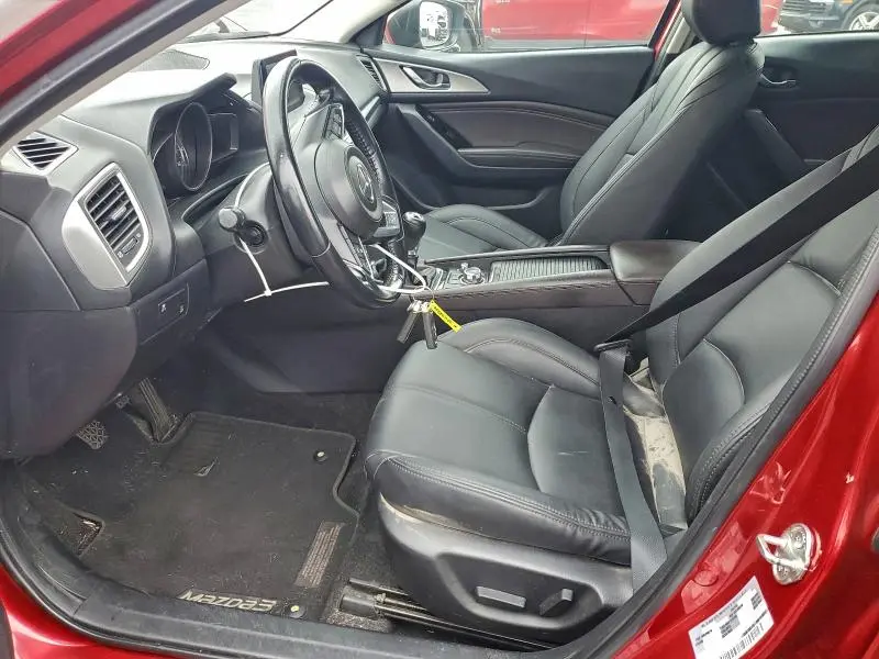 2018 MAZDA 3 TOURING  