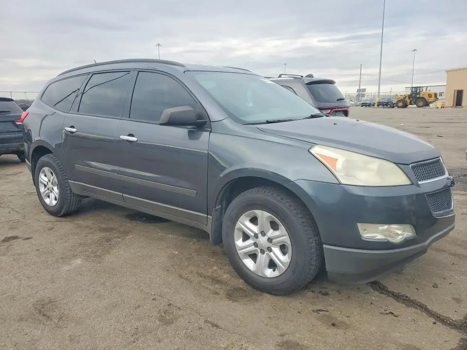 2012 CHEVROLET TRAVERSE LS  