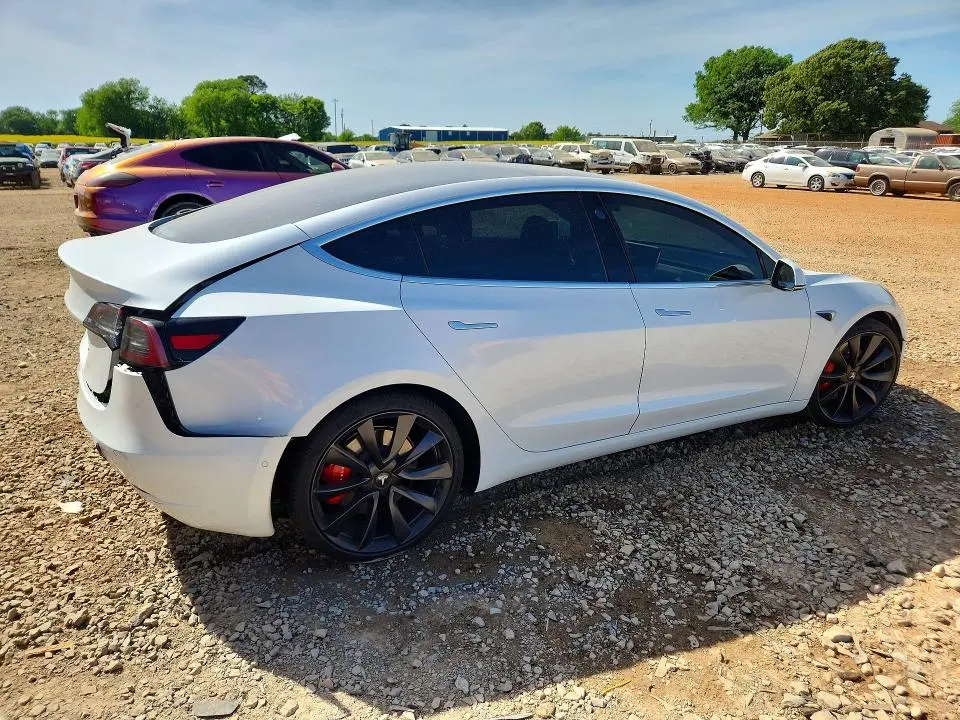 2020 TESLA MODEL 3   