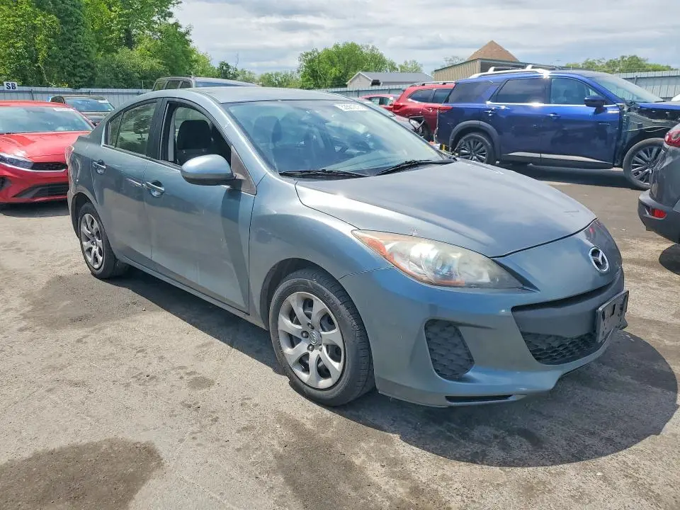 2013 MAZDA 3 I  